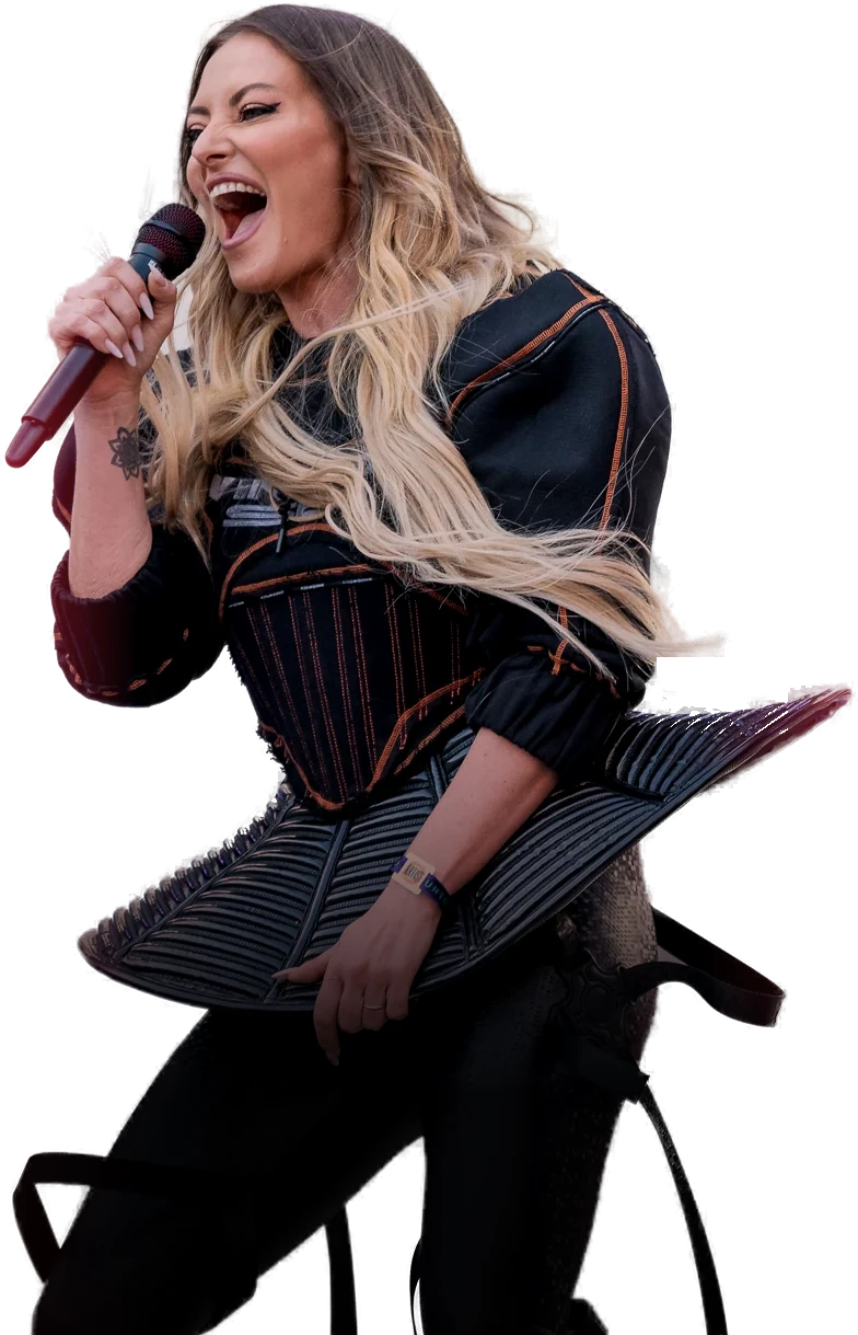 Delia cântând live
